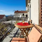 Dom wakacyjny 1 Bedroom Amazing In Grmani, Smrika Grmani